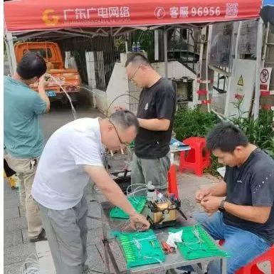 跨区驰援，，，，与时间赛跑——怀集j9数字站中心机房恢复供电-j9数字站官方网站—j9数字站
